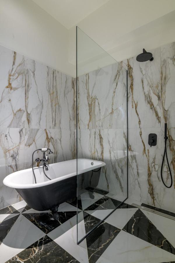 Appartement 3Bdr Modern Design & Bright Interiors In Plaka à Athènes Extérieur photo